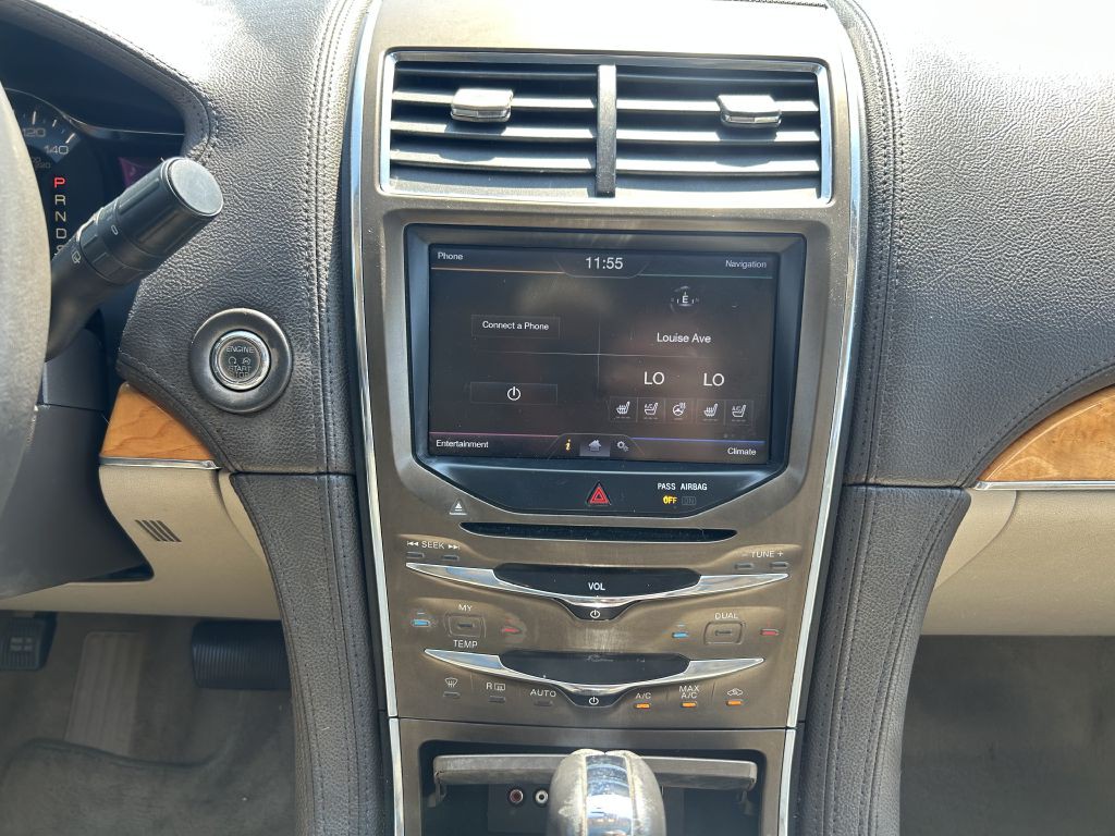 2013 Lincoln MKX Image 16