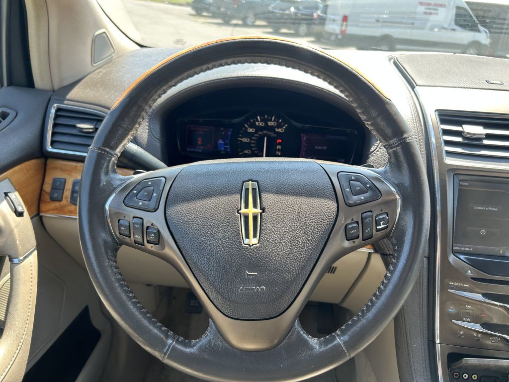 2013 Lincoln MKX Image 17