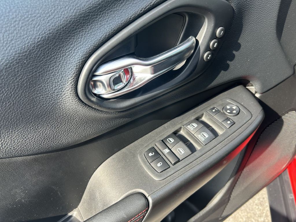 2019 Jeep Cherokee Image 7