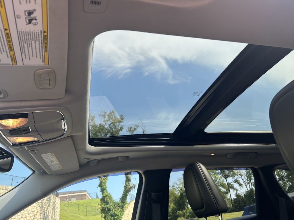 2019 Jeep Cherokee Image 10