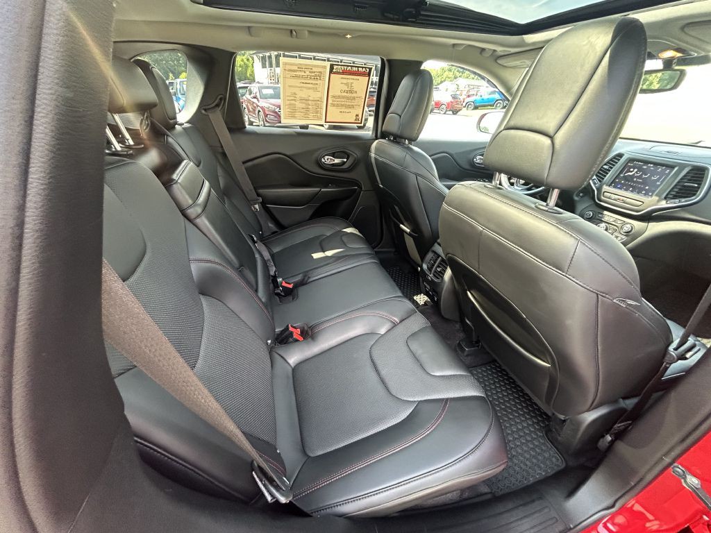 2019 Jeep Cherokee Image 15