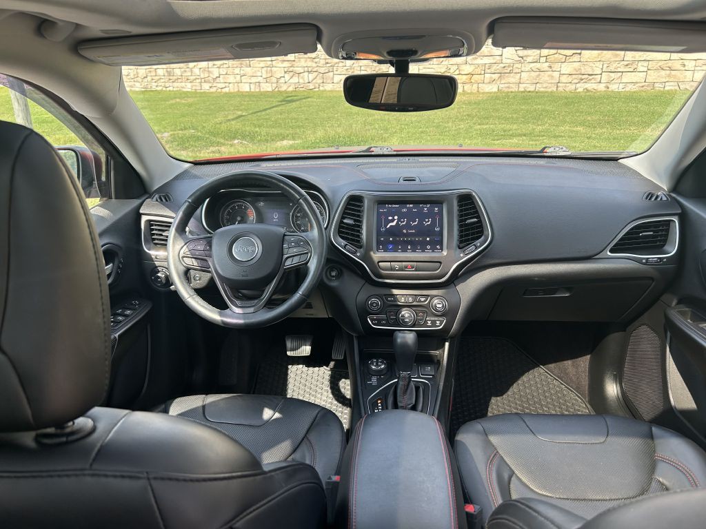 2019 Jeep Cherokee Image 16