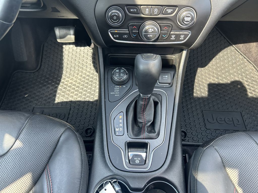 2019 Jeep Cherokee Image 18