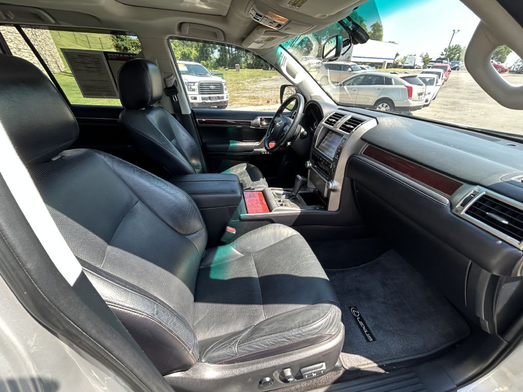 2011 Lexus GX Image 23