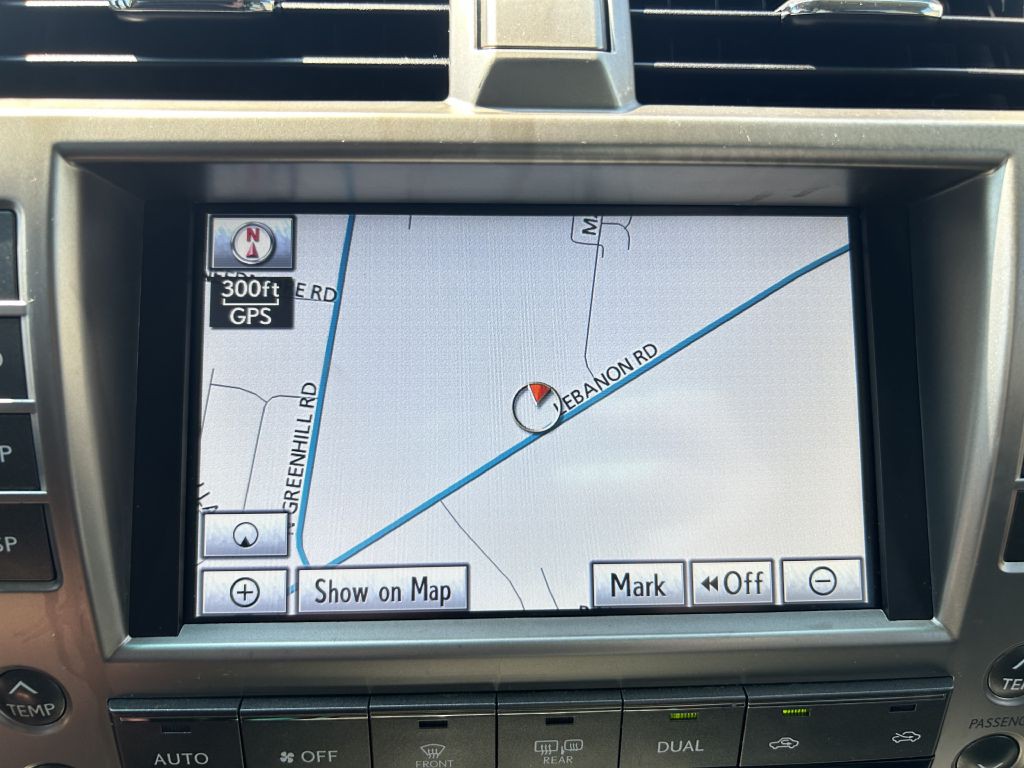 2011 Lexus GX Image 26