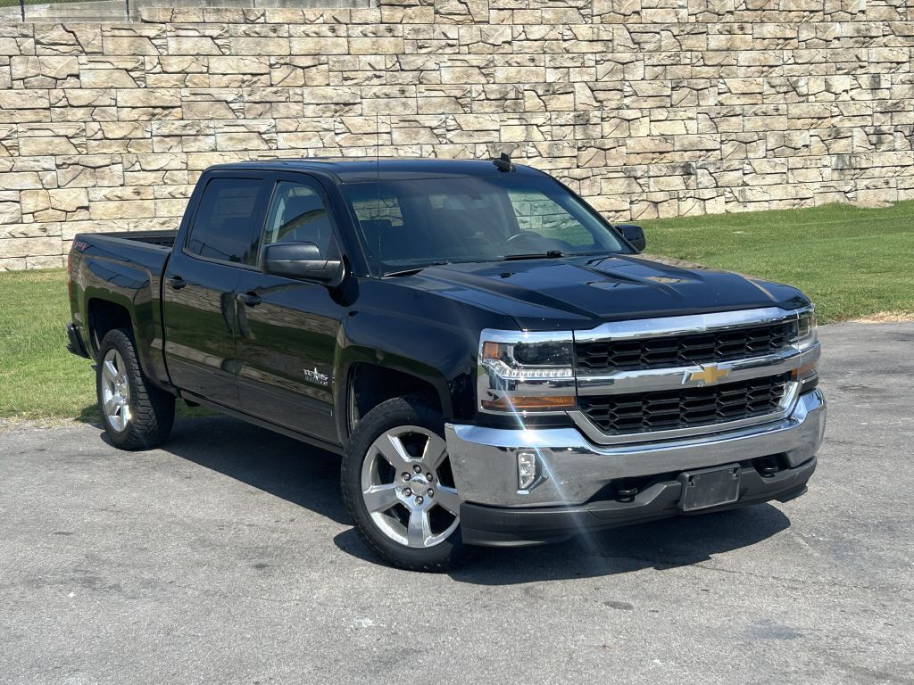 2018 Chevrolet Silverado 1500 Image 1