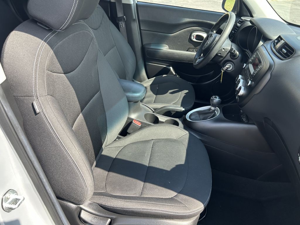 2014 Kia Soul Image 17