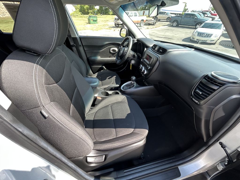 2014 Kia Soul Image 18
