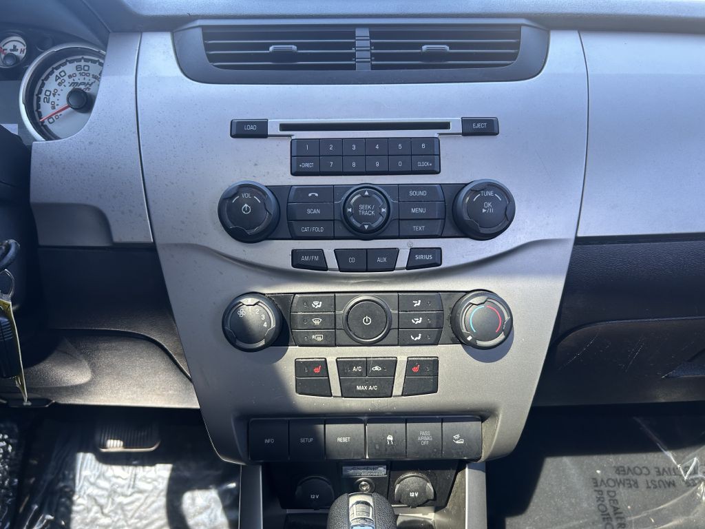 2011 Ford Focus Image 16