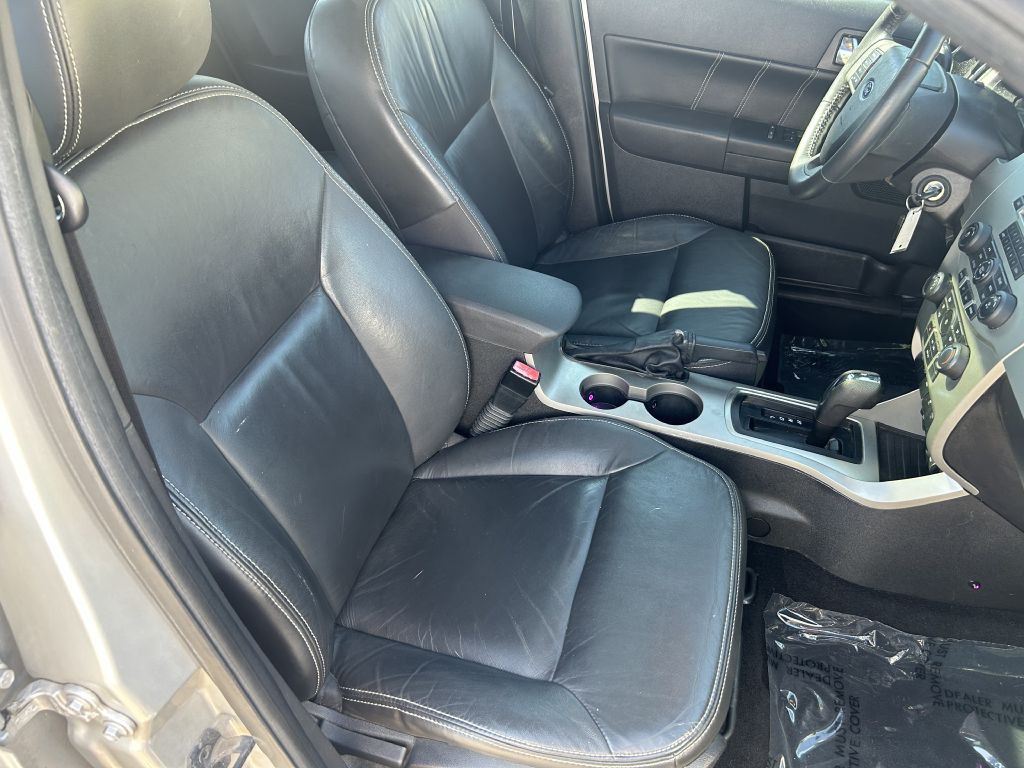 2011 Ford Focus Image 18