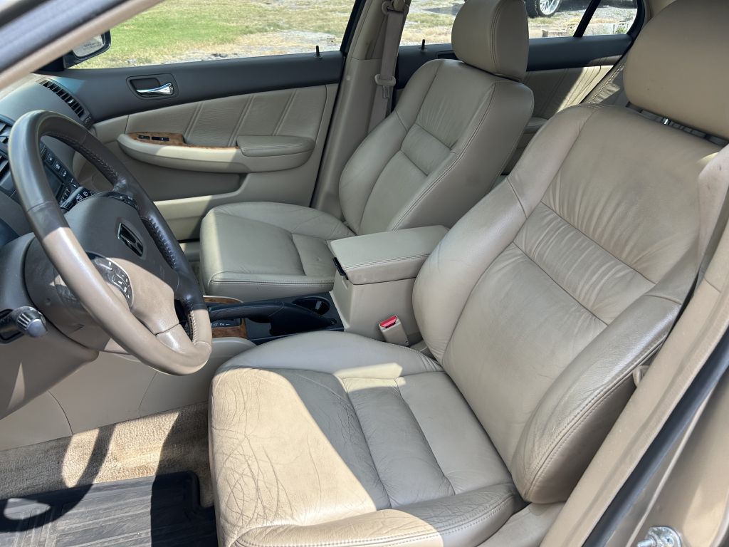 2003 Honda Accord Image 8