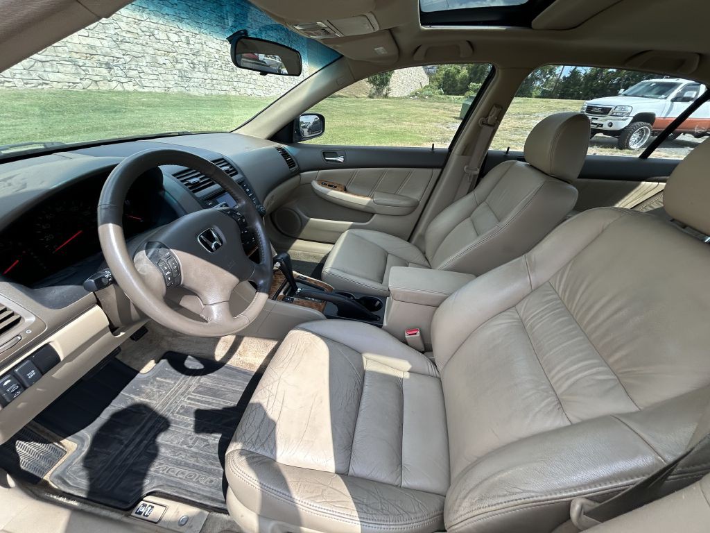 2003 Honda Accord Image 10