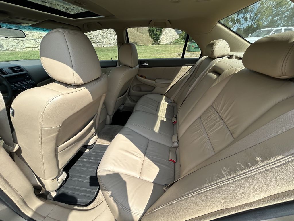 2003 Honda Accord Image 11