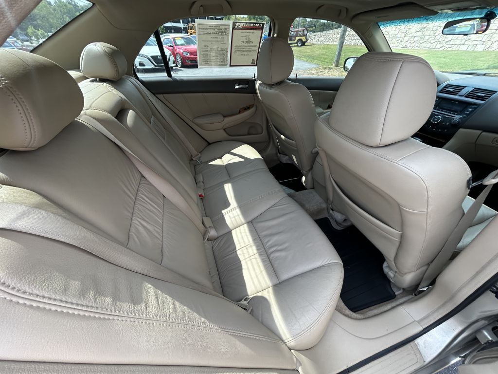 2003 Honda Accord Image 14
