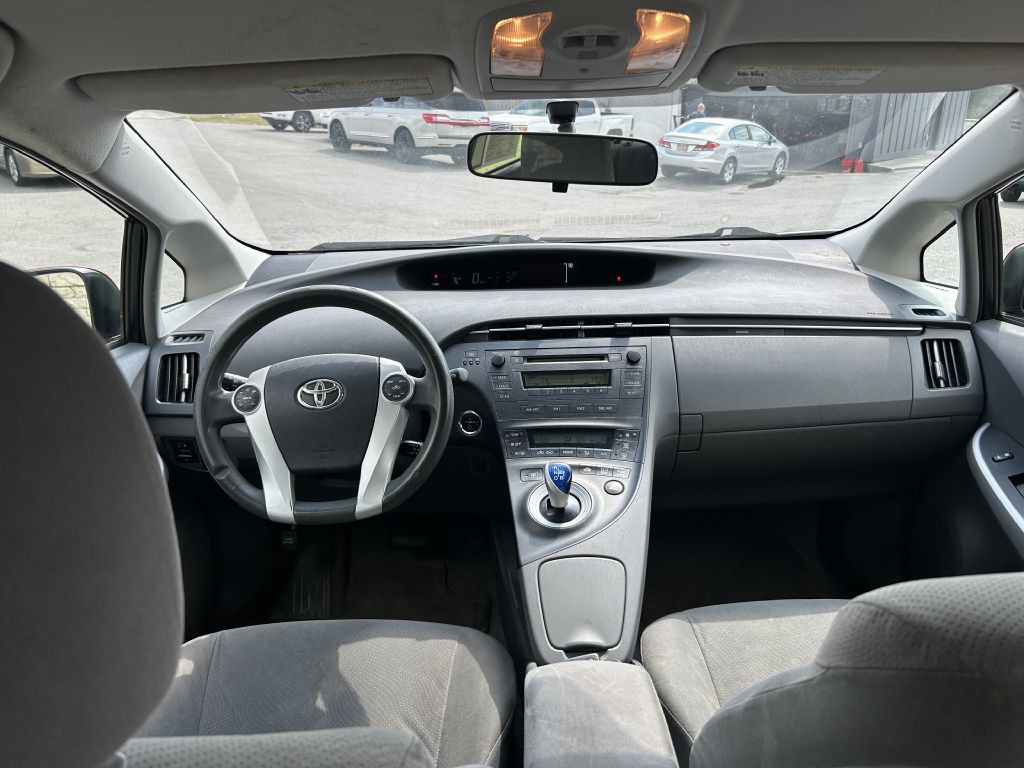 2010 Toyota Prius Image 14