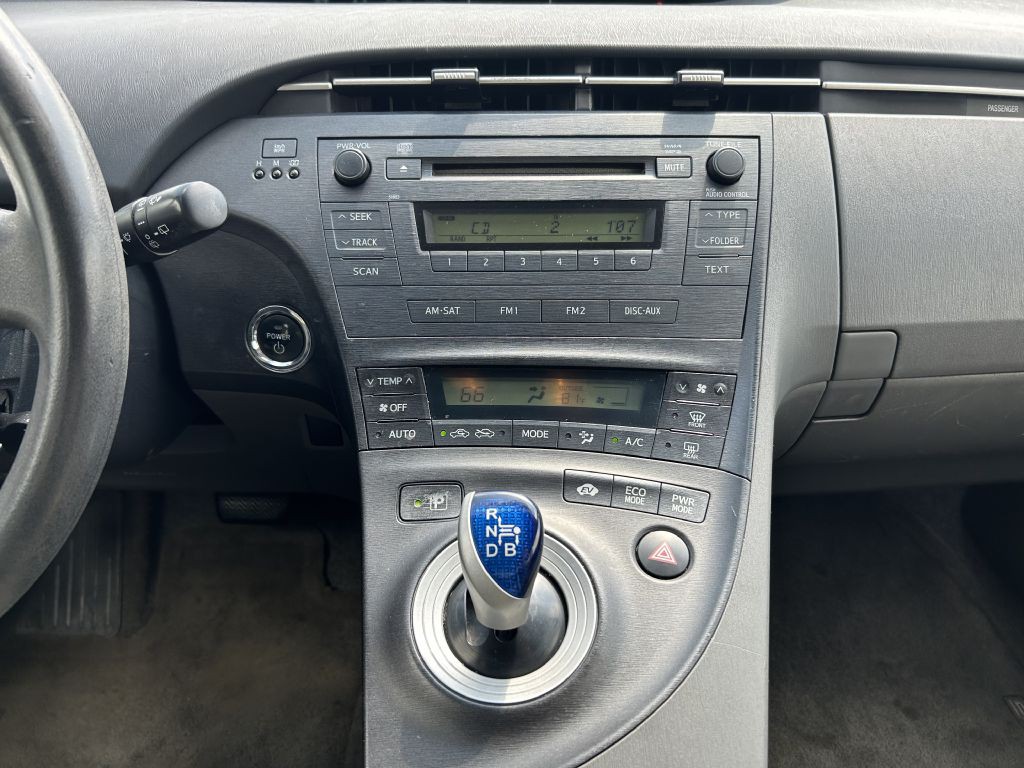 2010 Toyota Prius Image 15