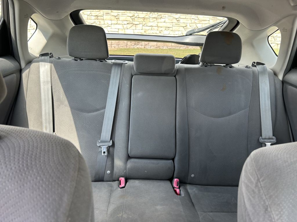 2010 Toyota Prius Image 19