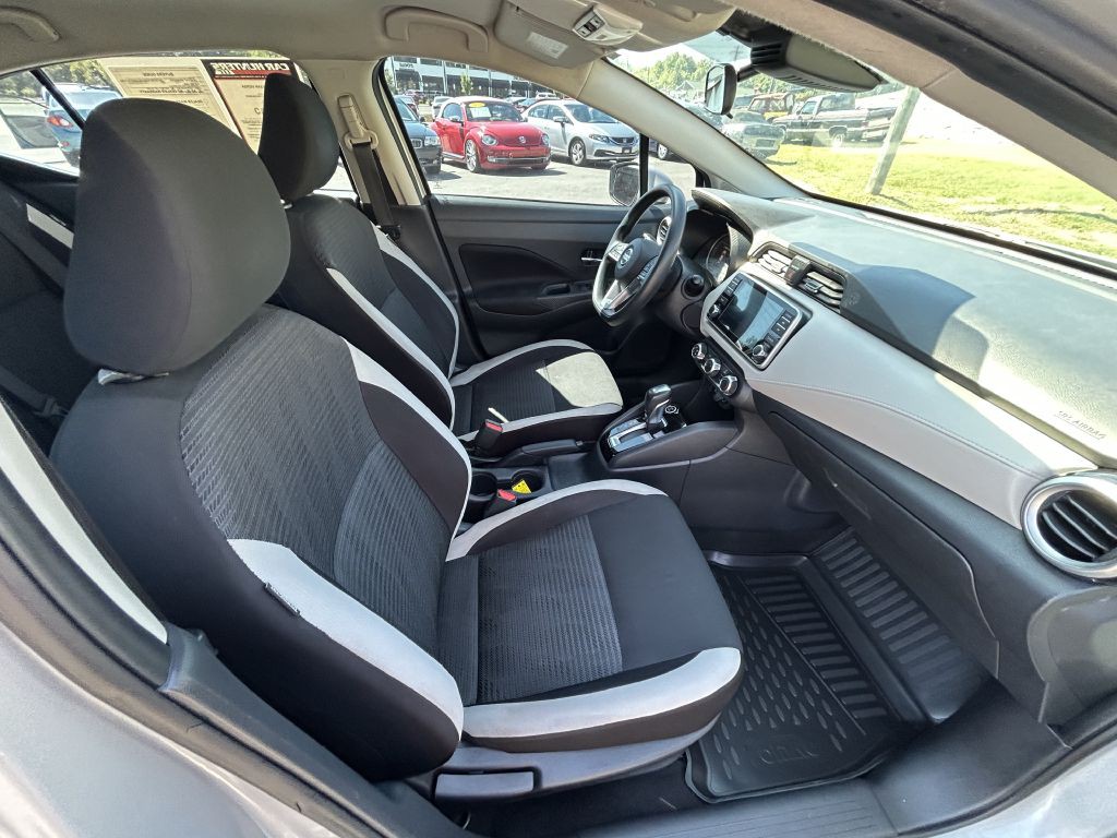 2021 Nissan Versa Image 18
