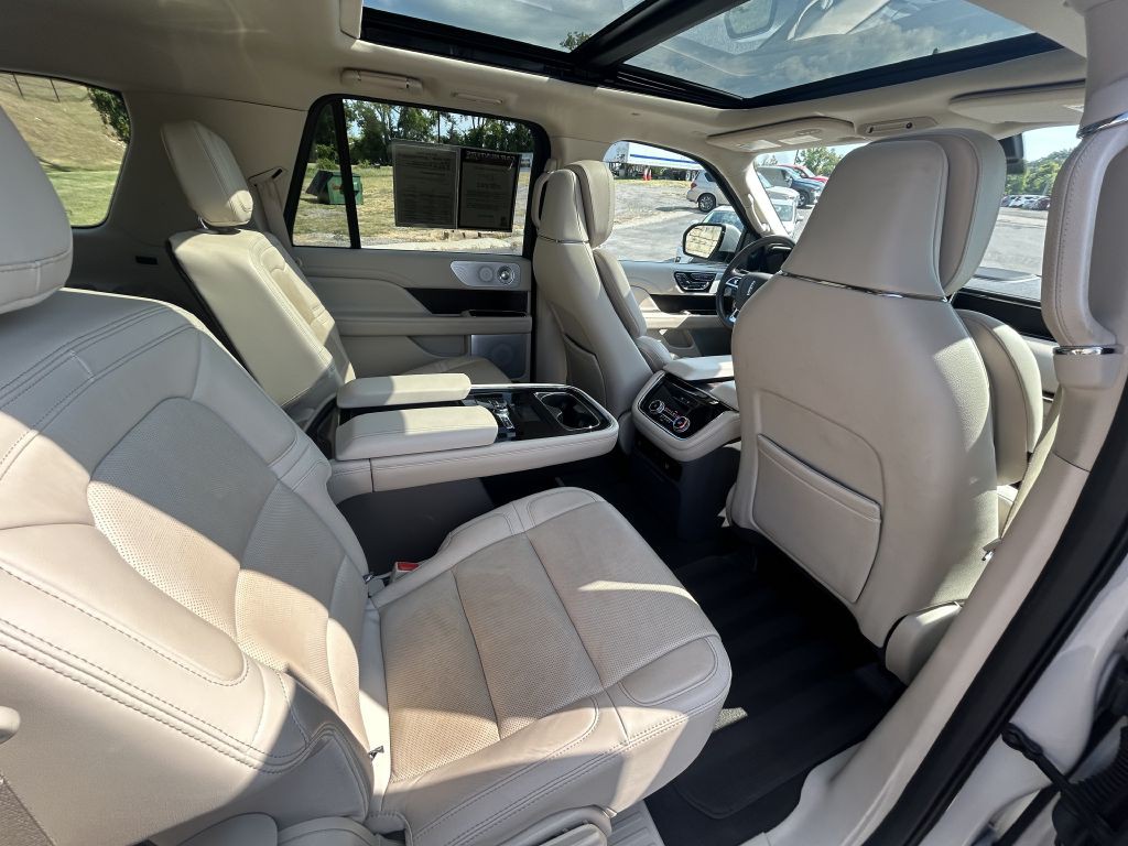 2021 Lincoln Navigator Image 18