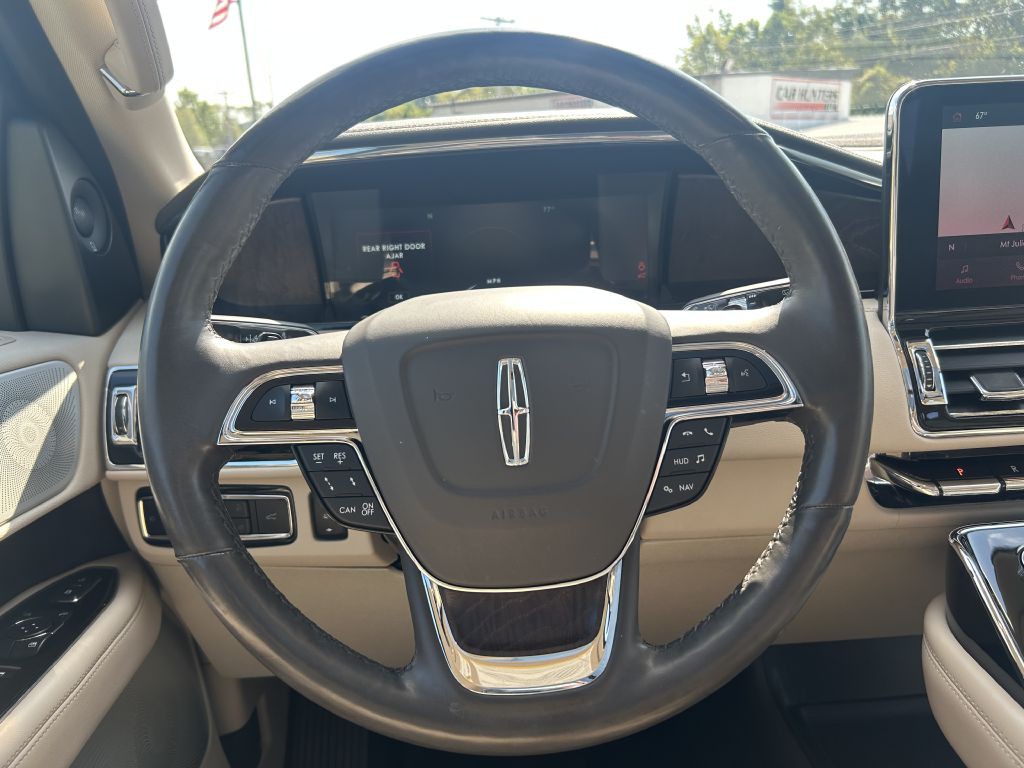 2021 Lincoln Navigator Image 21