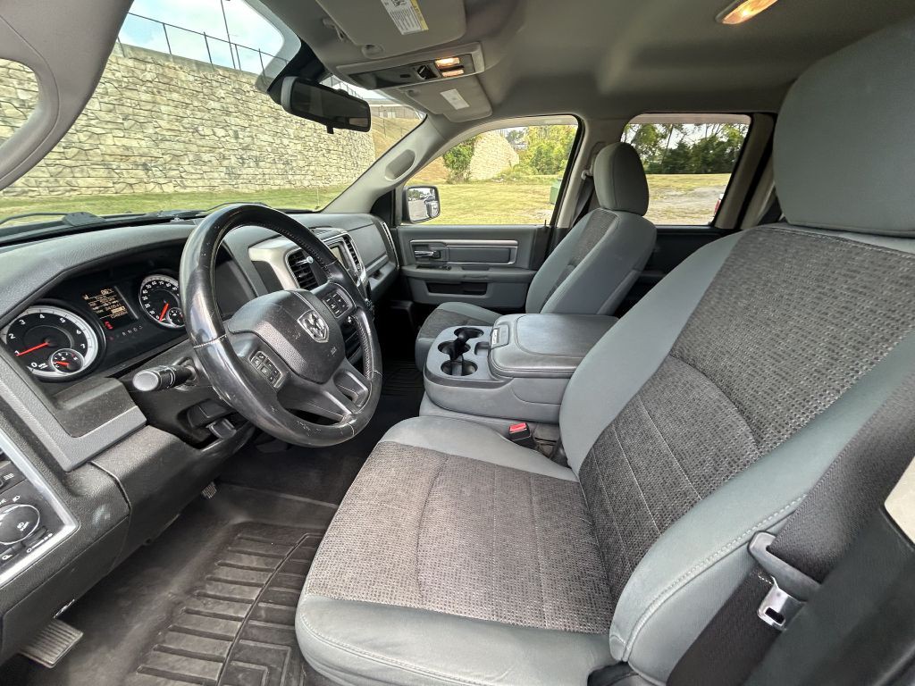 2014 RAM 1500 Image 9