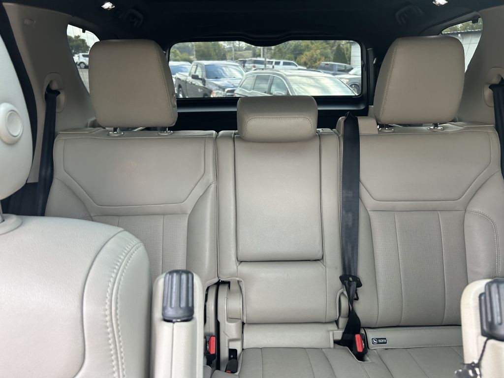 2020 Land Rover Discovery Image 21
