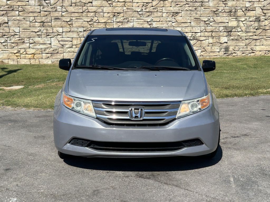 2012 Honda Odyssey Image 4