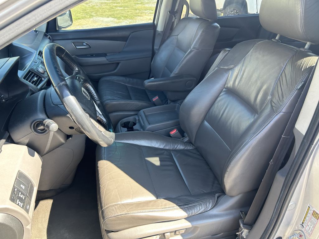 2012 Honda Odyssey Image 8