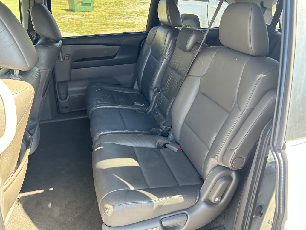 2012 Honda Odyssey Image 11