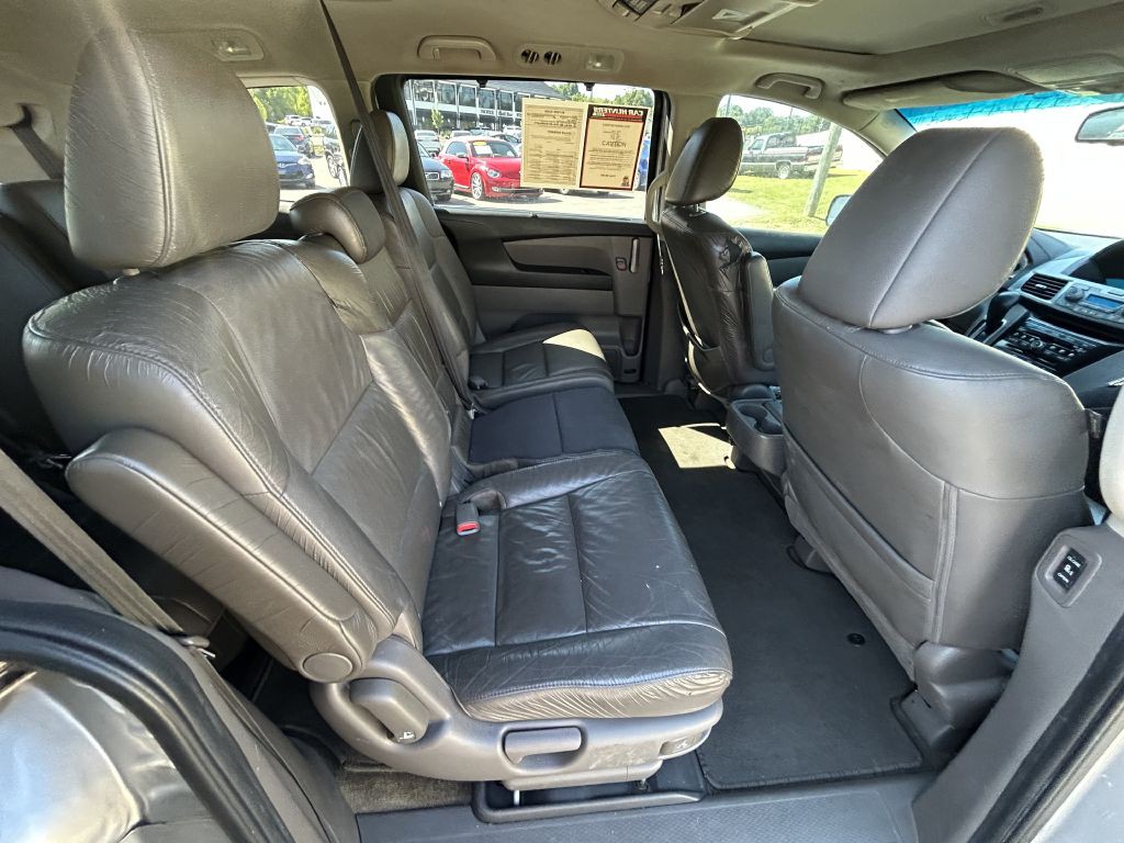 2012 Honda Odyssey Image 16