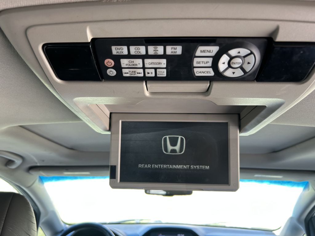 2012 Honda Odyssey Image 17