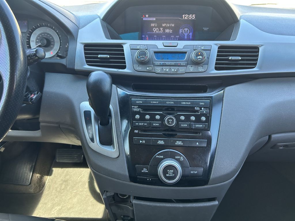 2012 Honda Odyssey Image 19