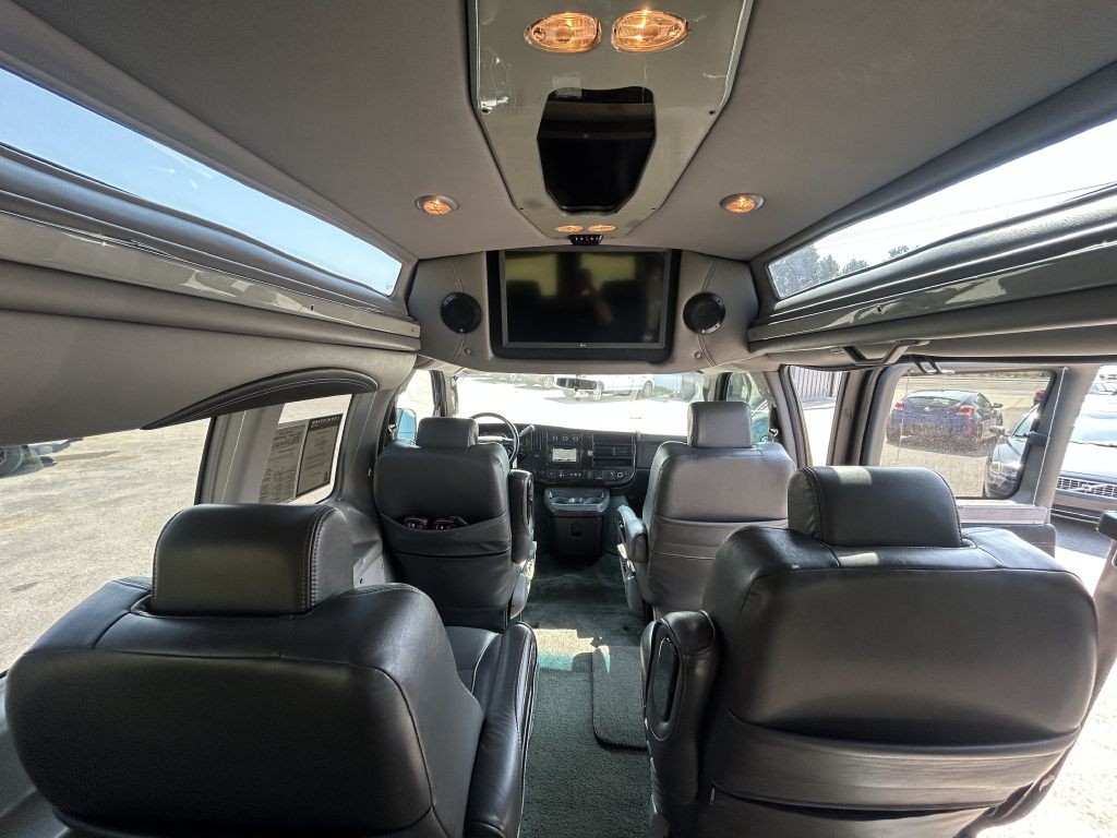 2016 GMC Savana Image 14