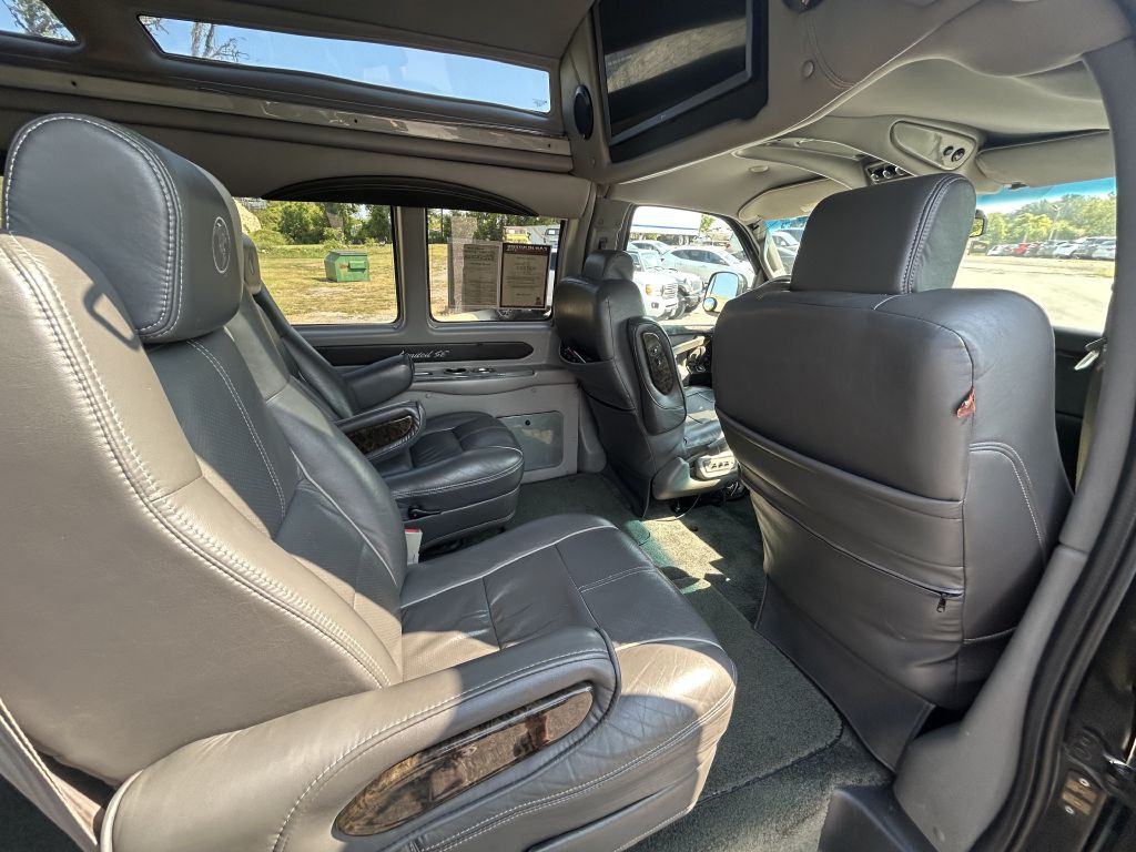 2016 GMC Savana Image 20