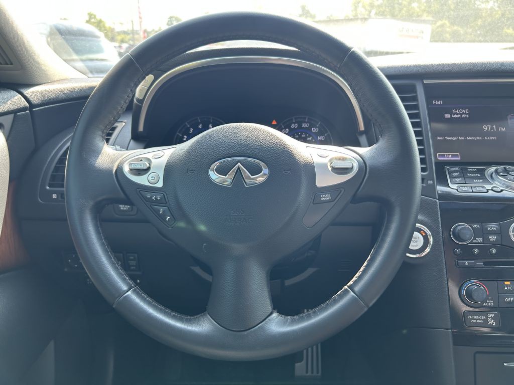 2012 INFINITI FX35 Image 16