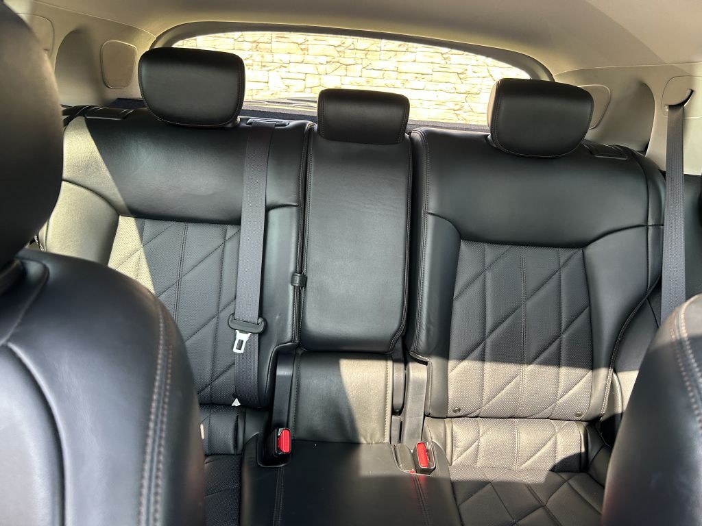 2012 INFINITI FX35 Image 19