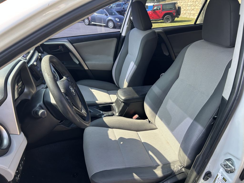 2014 Toyota Rav4 Image 8
