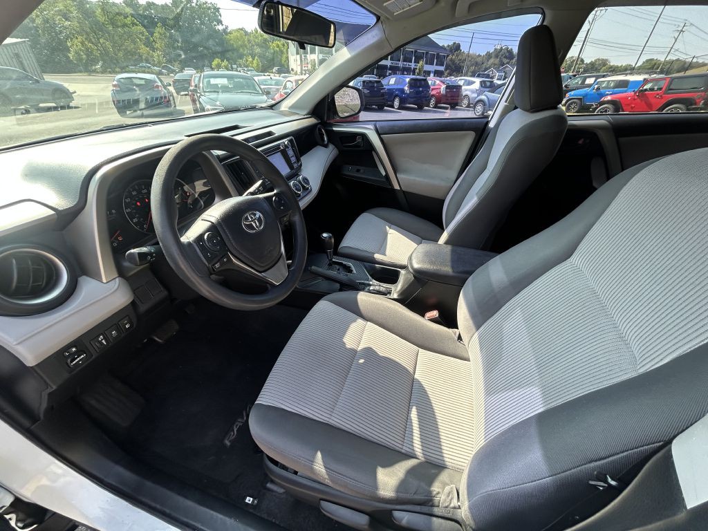 2014 Toyota Rav4 Image 9