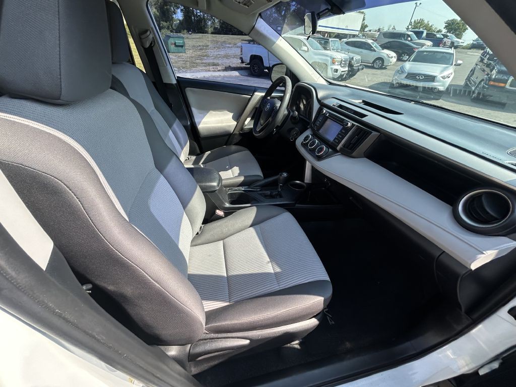 2014 Toyota Rav4 Image 18