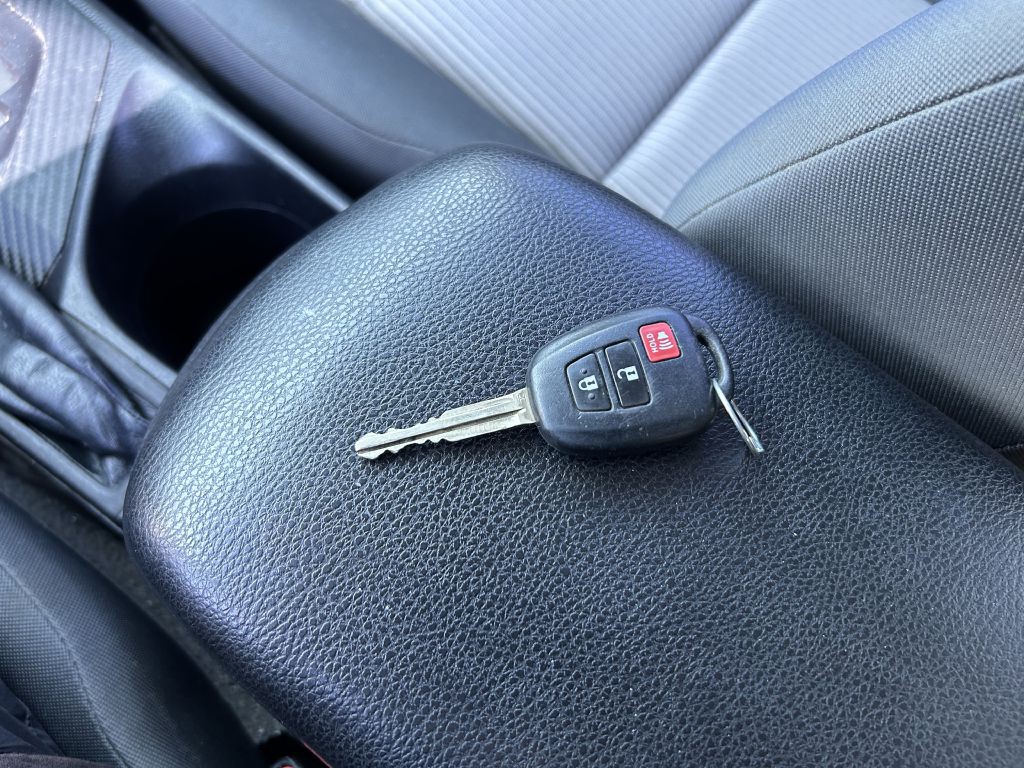 2014 Toyota Rav4 Image 22
