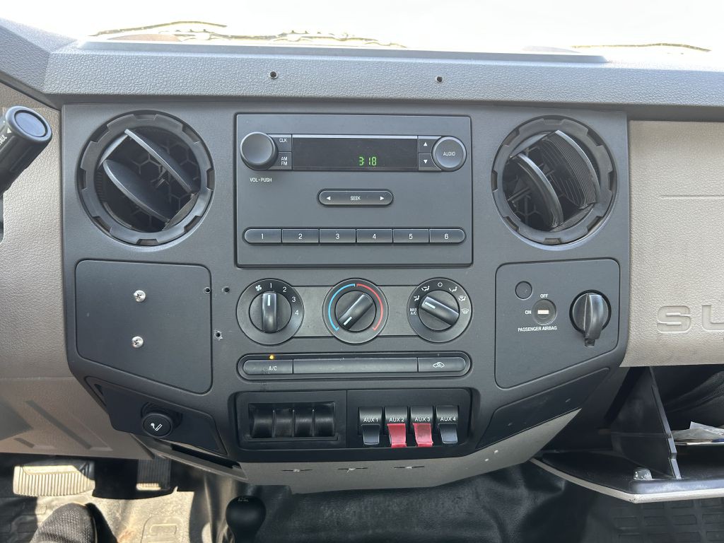 2008 Ford F-350 Image 12
