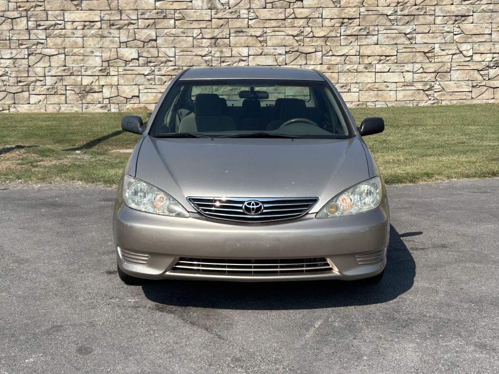 2005 Toyota Camry Image 4