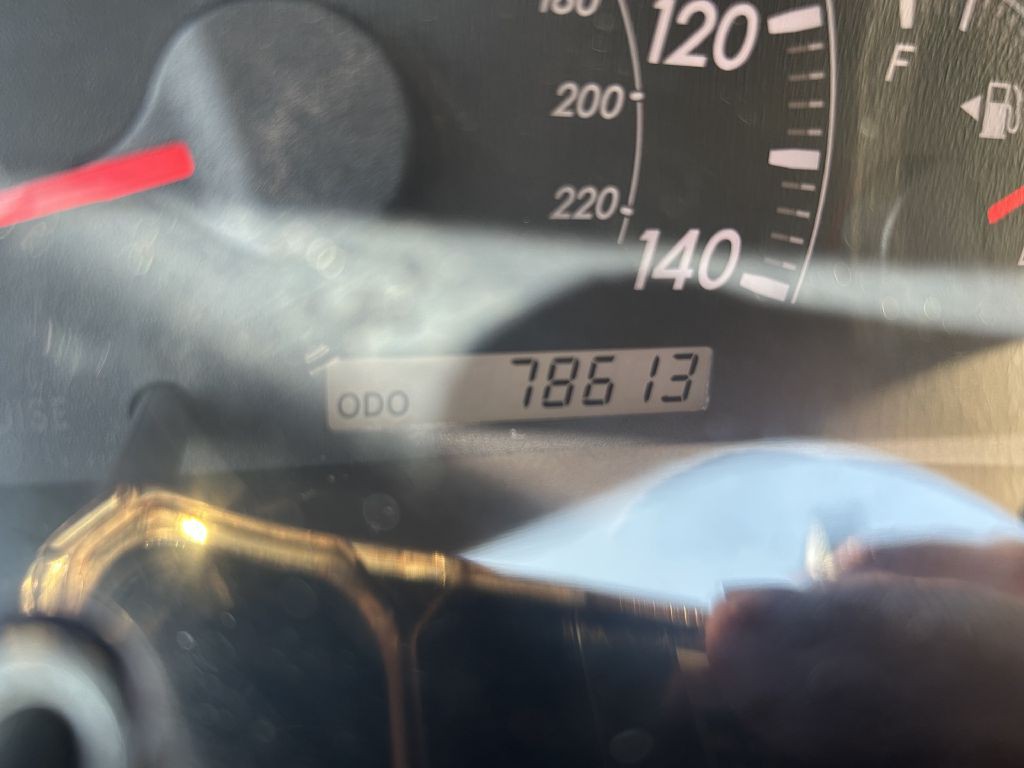 2005 Toyota Camry Image 20