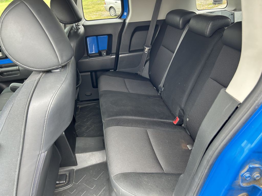 2007 Toyota FJ Cruiser Image 10