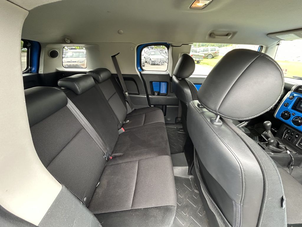 2007 Toyota FJ Cruiser Image 12