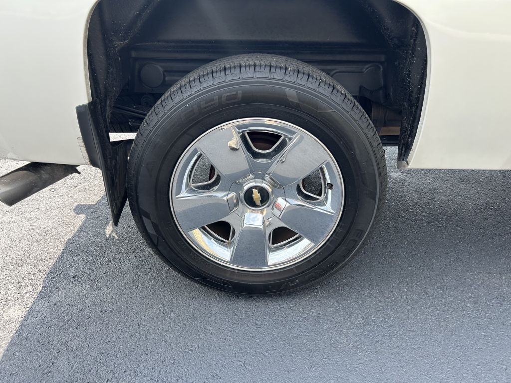 2010 Chevrolet Silverado 1500 Image 6