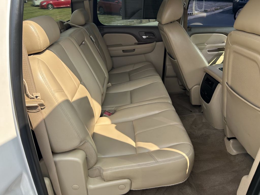 2010 Chevrolet Silverado 1500 Image 12
