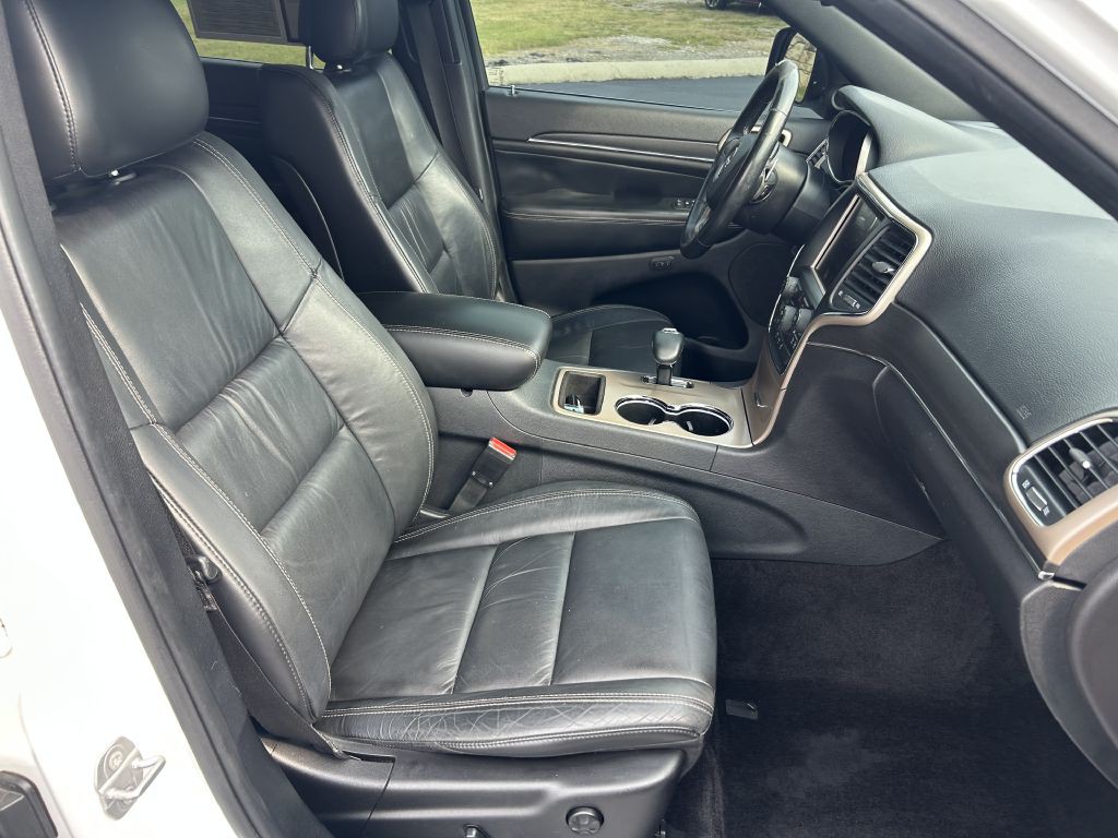 2015 Jeep Grand Cherokee Image 17