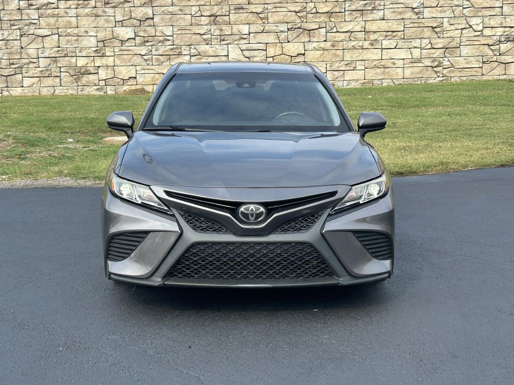 2019 Toyota Camry Image 4
