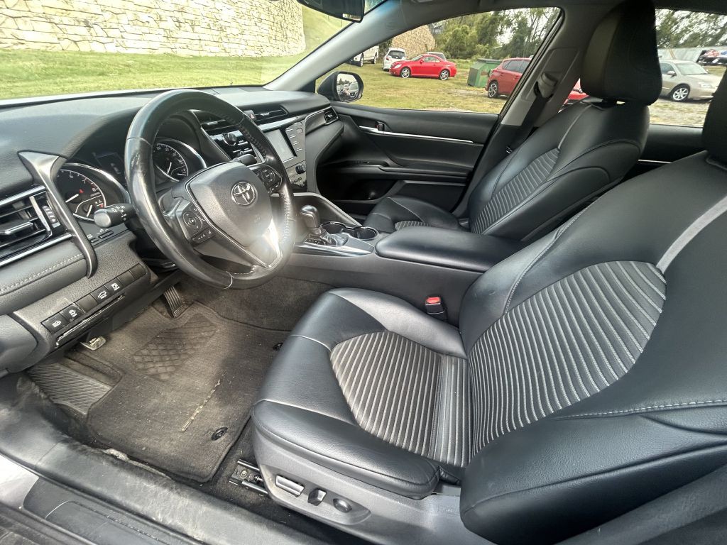 2019 Toyota Camry Image 9